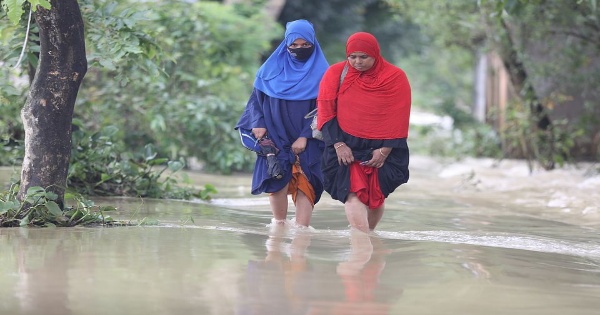 সিলেটে কমতে শুরু করেছে বন্যার পানি