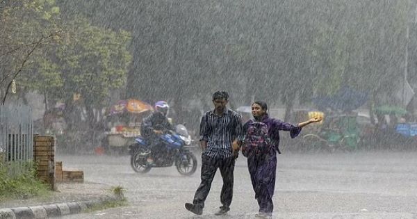 কাল থেকে কমে যেতে পারে বৃষ্টি